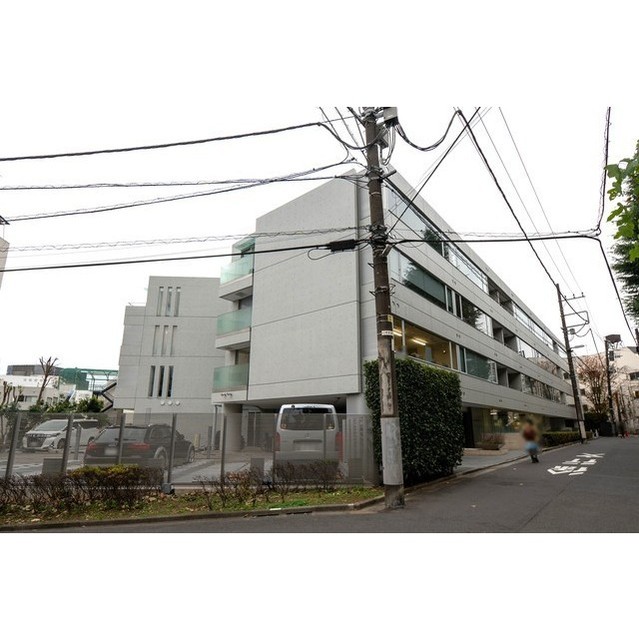 Quest Court Harajuku 501 - 281735