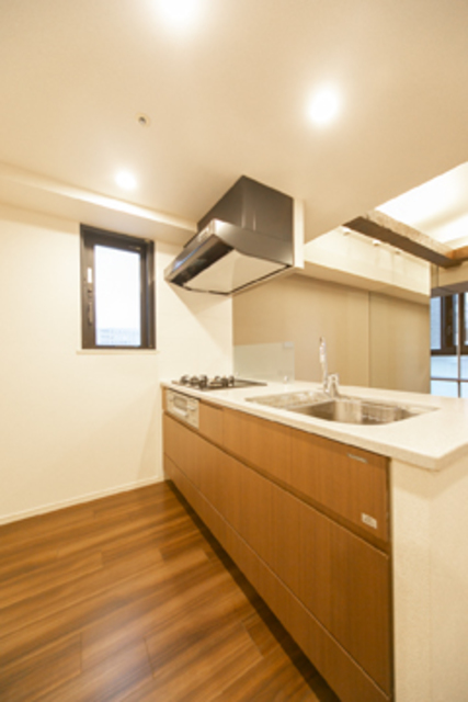 ＮＪＫ ＭＡＲＱＵＩＳ ＯＭＯＴＥＳＡＮＤＯ 1403 - 223572