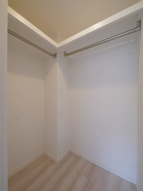 Rubia Akasaka 804 - 233979