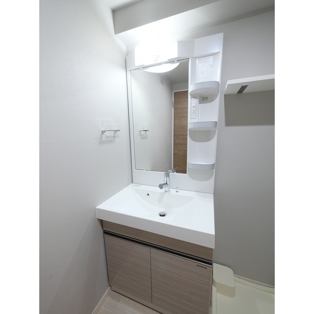 Alpha Court Oji 2 902 - 266254