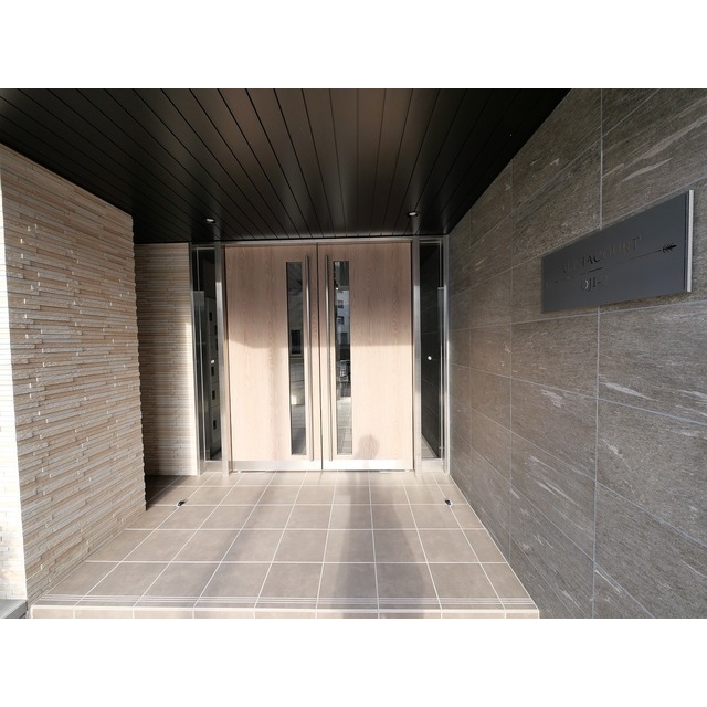 Alpha Court Oji 2 902 - 266248