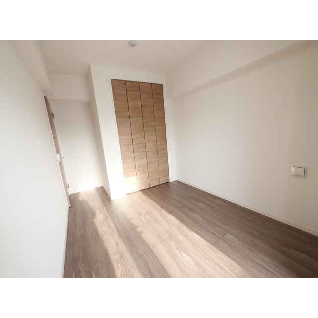 Alpha Court Oji 2 902 - 266257
