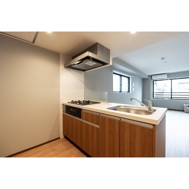 Well Square Minaminagasaki 202 - 262156