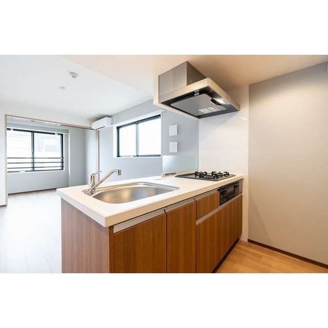 Well Square Minaminagasaki 405 - 262220