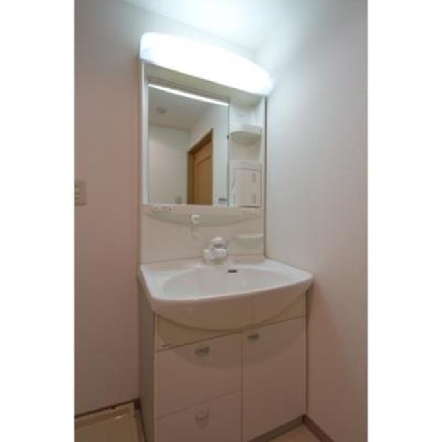 エスタシオン西新宿 704 - 272001