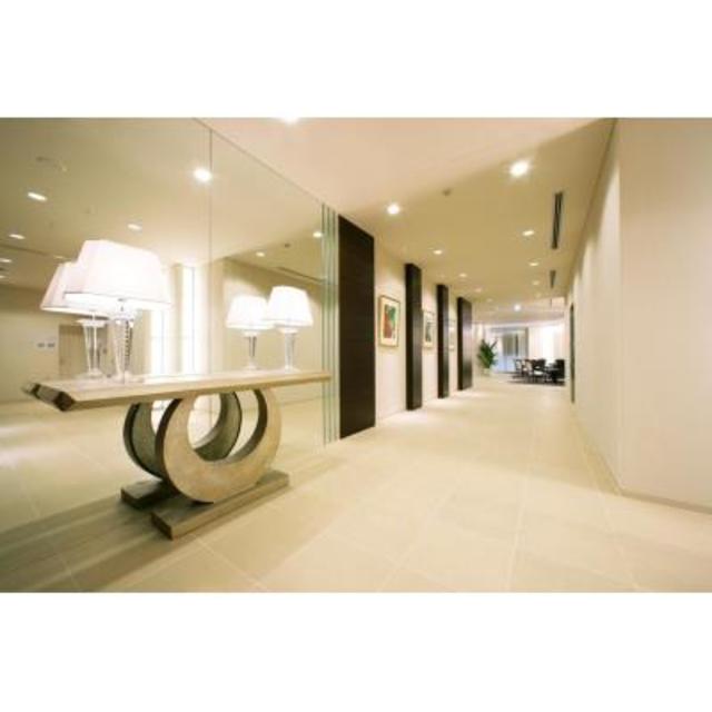 Unison Tower 1405 - 279090