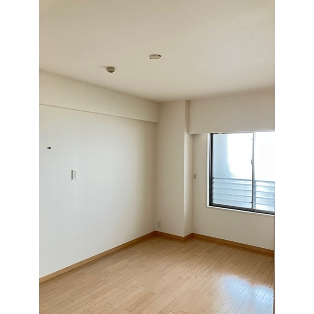 It'S Tokyo Foresight Square 1210 - 281312