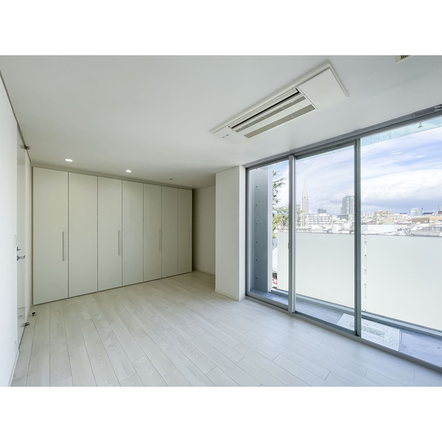 Quest Court Harajuku 501 - 281728