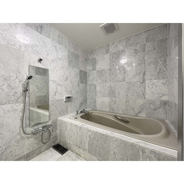 Quest Court Harajuku 501 - 281723