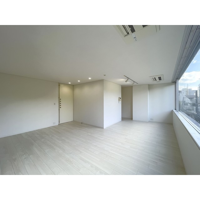 Quest Court Harajuku 501 - 281726