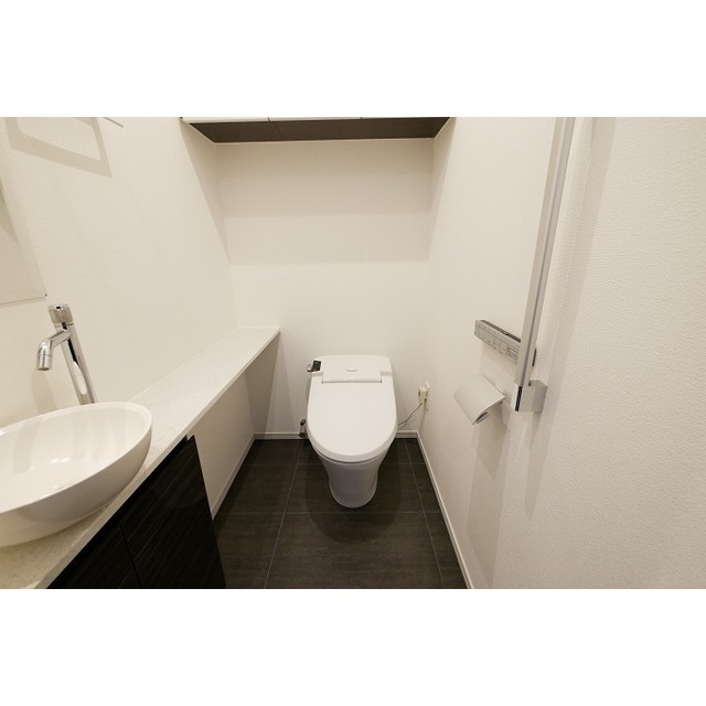 コンフォリア新宿イーストサイドタワー 2811 - 286158