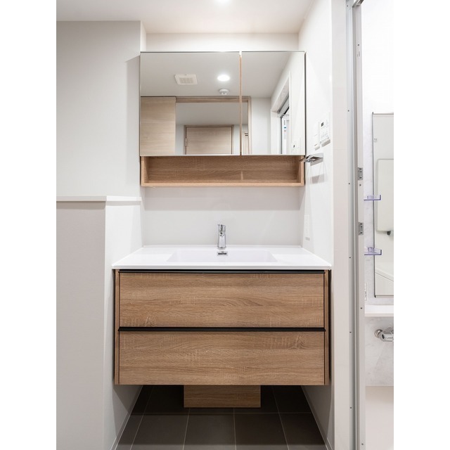 Duo Flats Shinozaki 601 - 284185