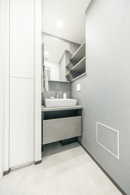 Le Jour Kanda Sudacho 1202 - 288571