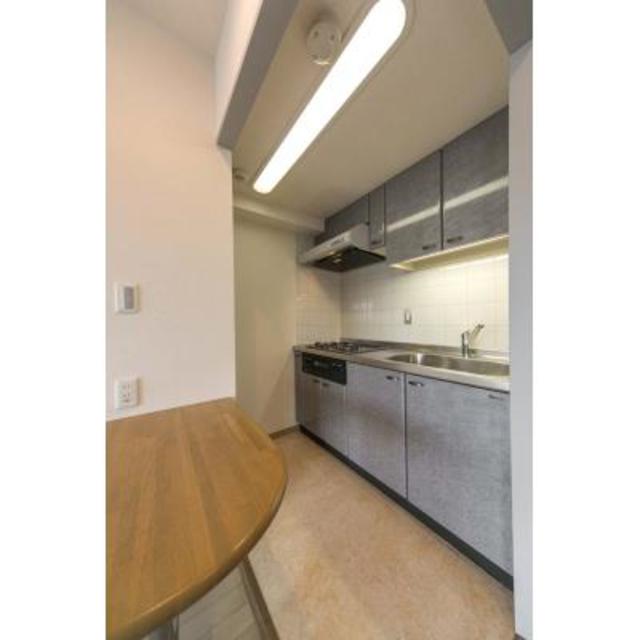 Lapyuta 1003 - 291851