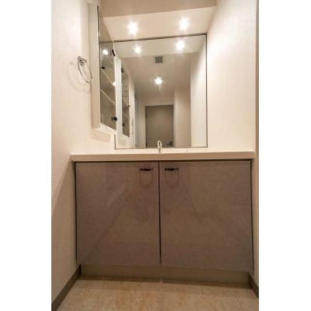 Lapyuta 1003 - 291850