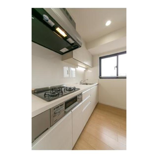 Centennial Tower 403 - 292601