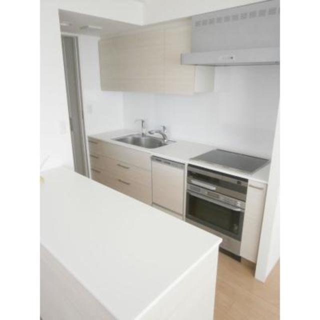 Parkside Wings 512 - 293012