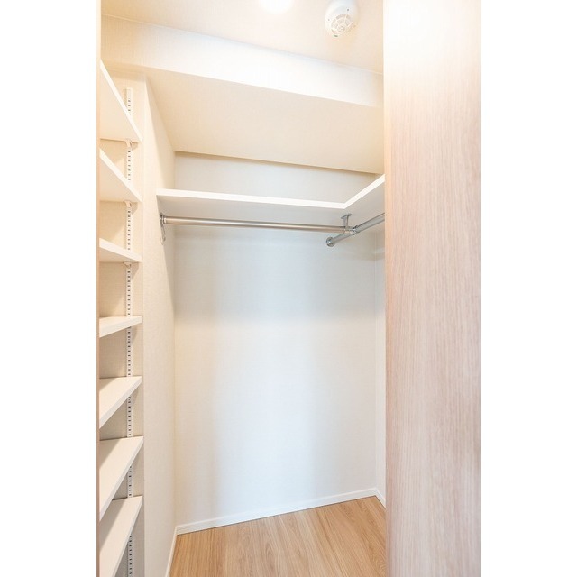 Ichigaya Daichou Saka Front 305 - 293778