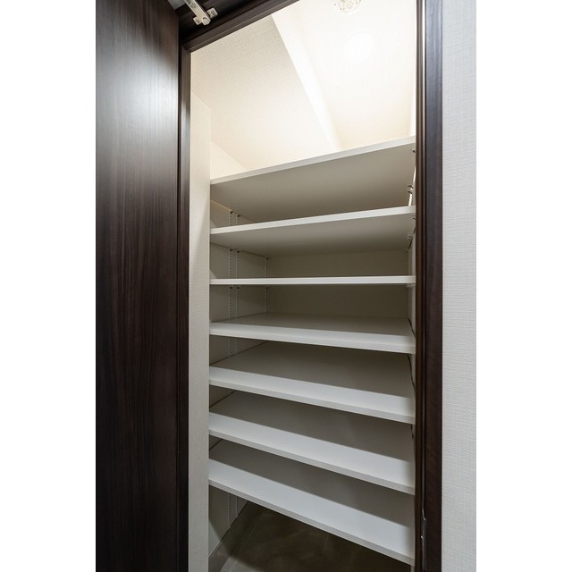 市谷台町坂フロント 504 - 293828