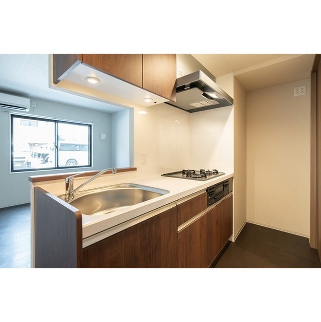 Well Square Nishi-Shinjuku 5-chome 103 - 294185