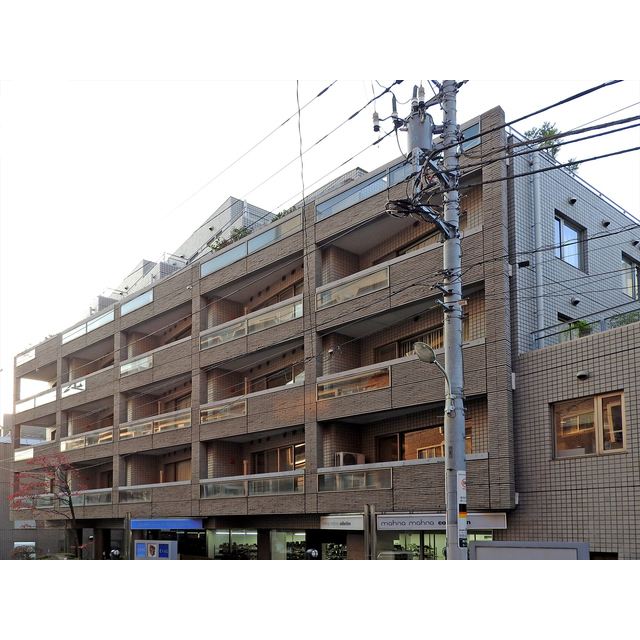 H&M Minami Aoyama EAST E201 - 296601