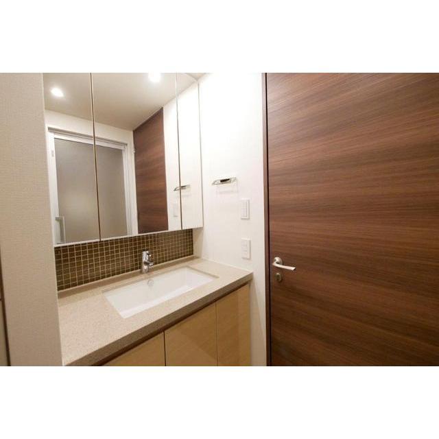 コンフォリア新宿イーストサイドタワー 1006 - 297069