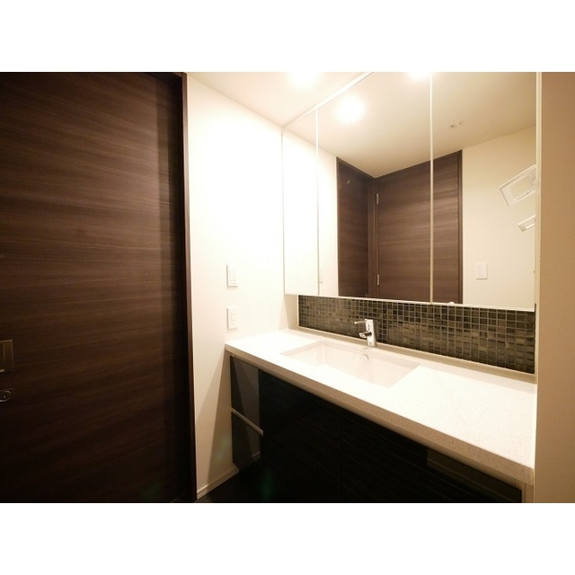 コンフォリア新宿イーストサイドタワー 1201 - 297086