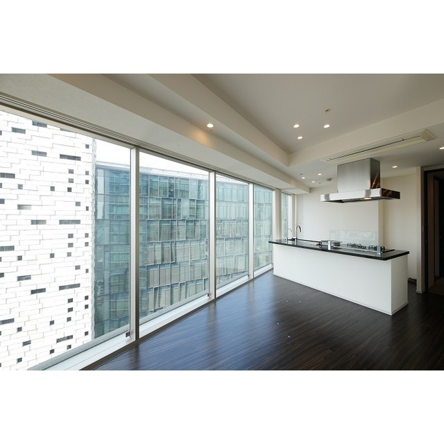 Conforia Shinjuku East Side Tower 2401 - 297116