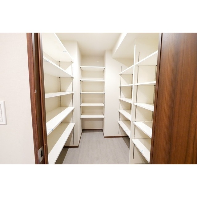 Conforia Shinjuku East Side Tower 2718 - 297141