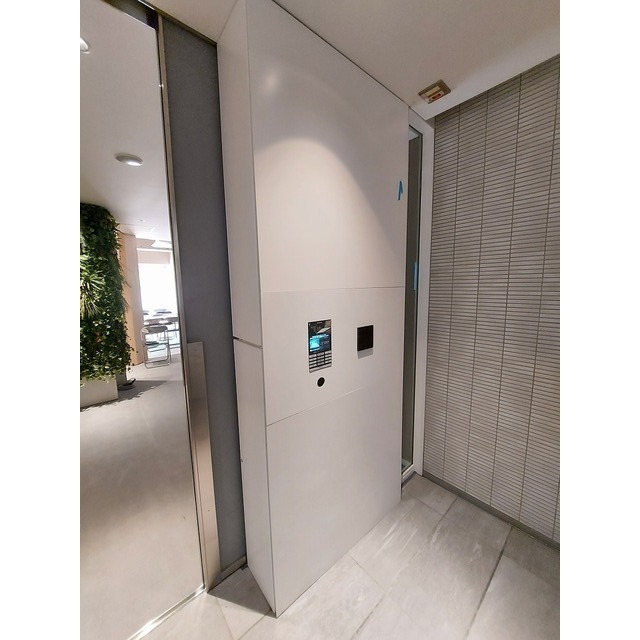 コンフォリア東新宿 719 - 297214