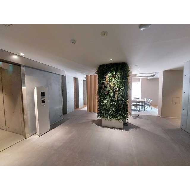 コンフォリア東新宿 719 - 297215