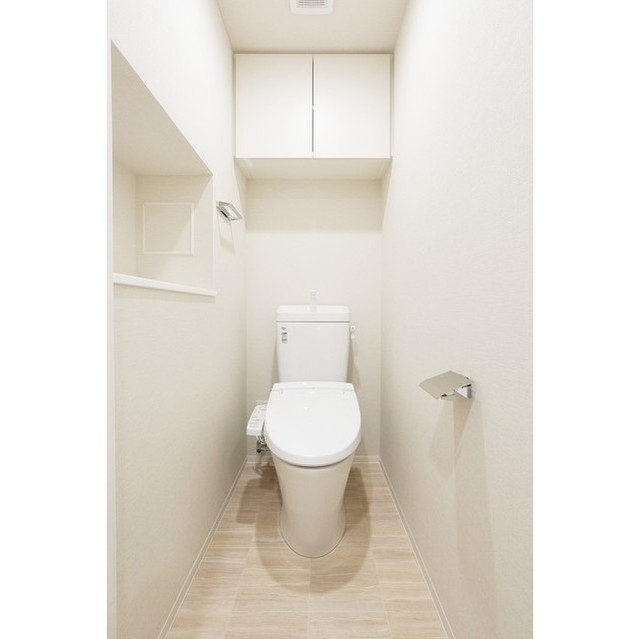 コンフォリア東新宿 719 - 297220