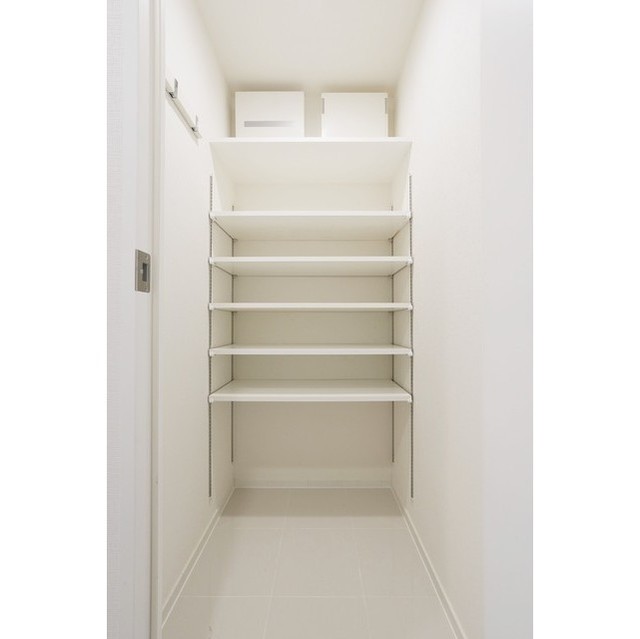 コンフォリア東新宿 719 - 297226