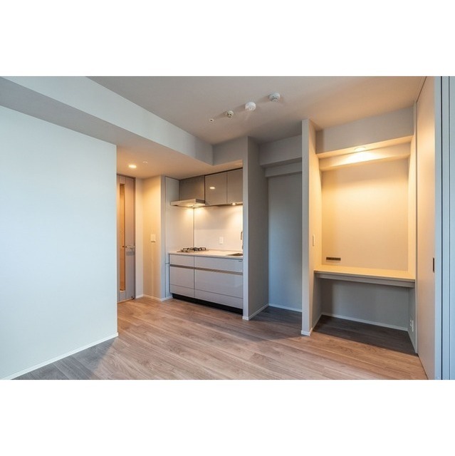 The glow Mita 403 - 297346