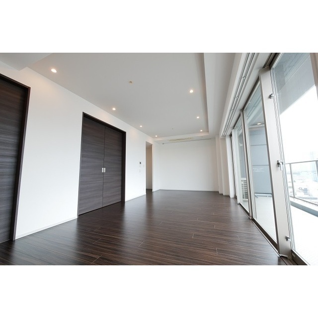 Conforia Shinjuku East Side Tower 2807 - 299864