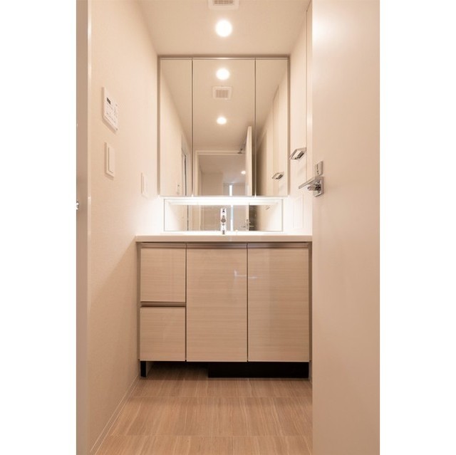 コンフォリア東新宿 518 - 299908