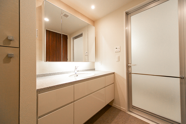 THE TOKYO TOWERS C Tower 4409 - 301011