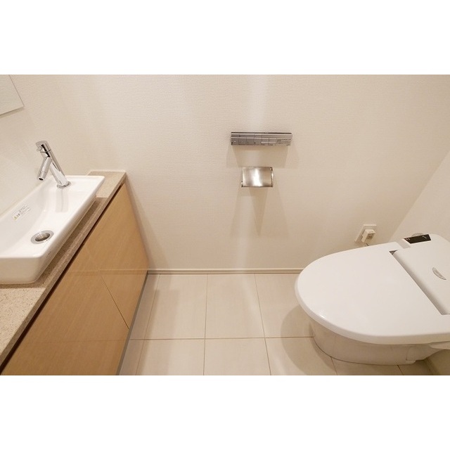 コンフォリア新宿イーストサイドタワー 1410 - 315516