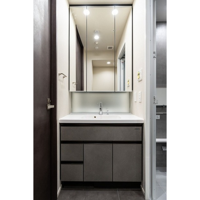 The glow Mita 1005 - 317237