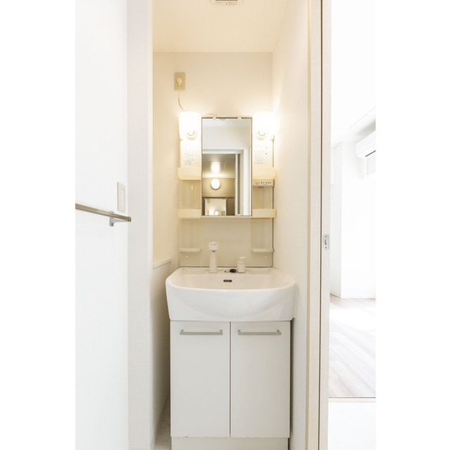 Conforia Shin-Nakano II 203 - 311016